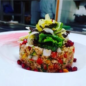 QUINOA APPLE VINAIGRETTE SALAD